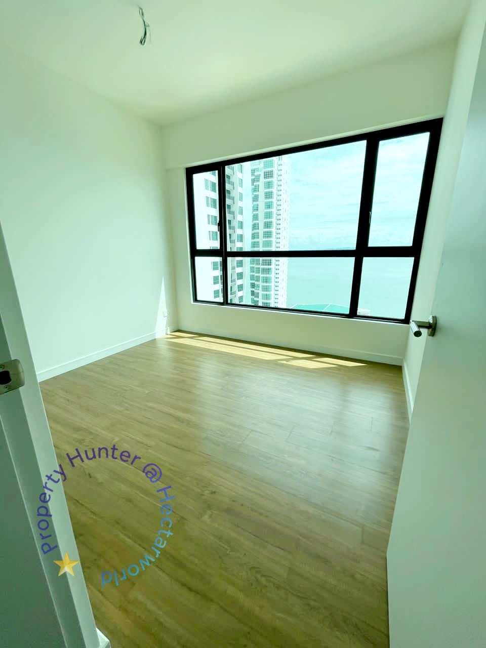 3 Residence Condominium - photo 6