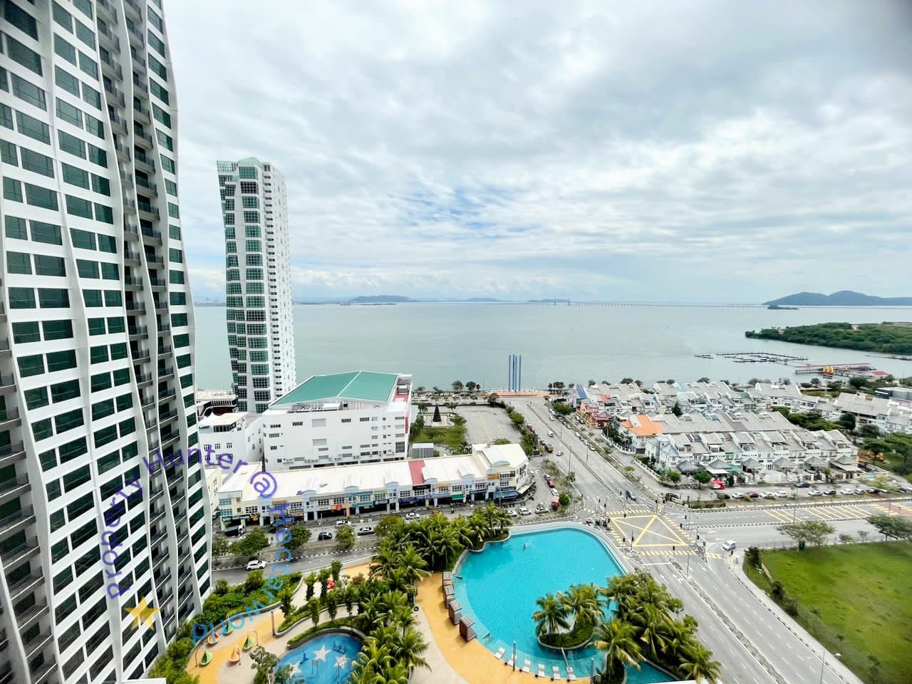 3 Residence Condominium - photo 2