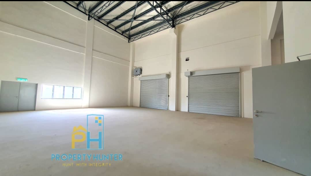 Semi Detached Factory in Valdor - photo 10