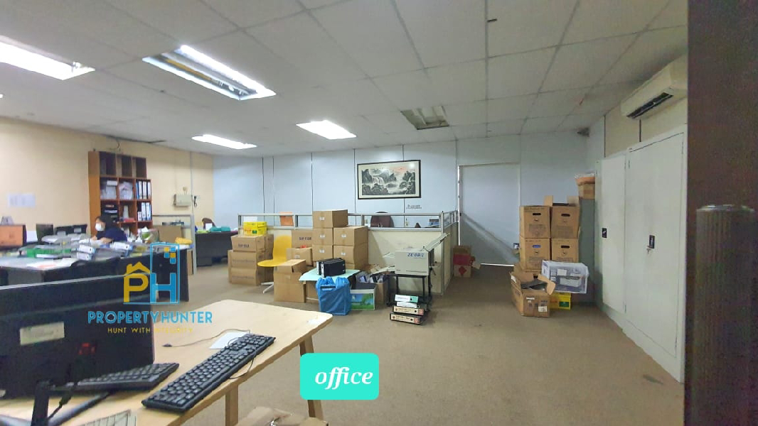 Terrace intermediate light industrial lot - photo 4