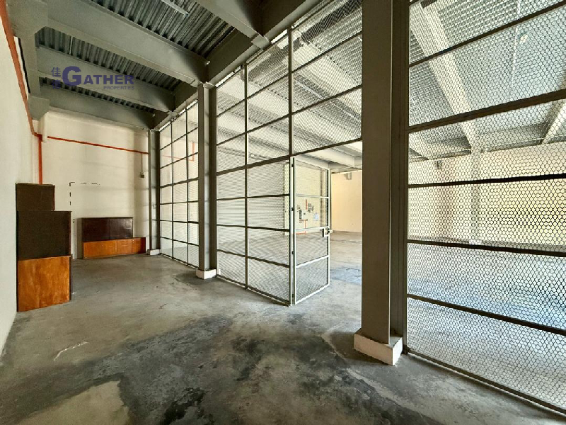 Juru light industrial 7800sf  - photo 10