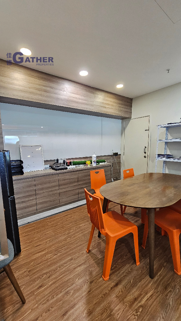Elit Avenue Bayan Baru Renovated Shop Office To Let - photo 2