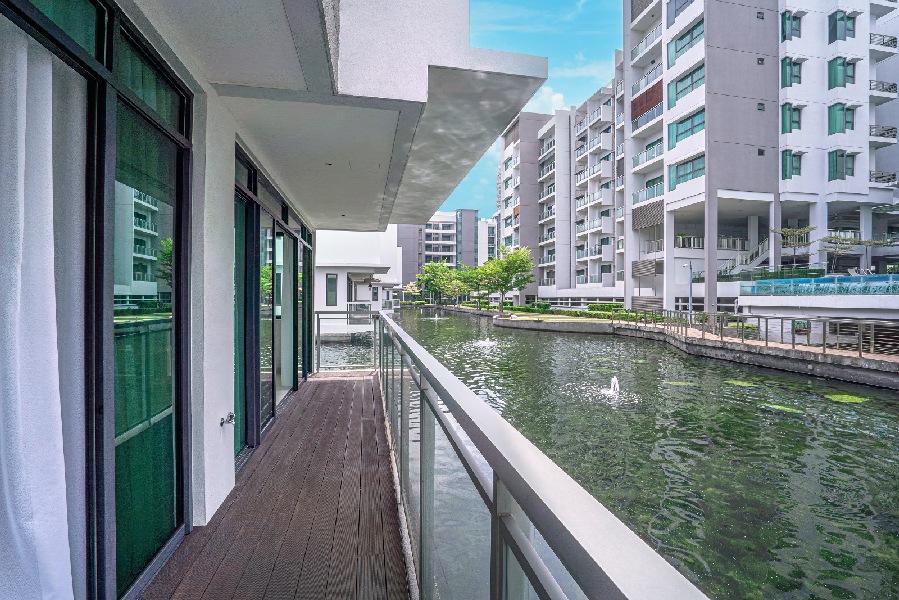 The Light Collection 1 3sty Water Villa  - photo 2