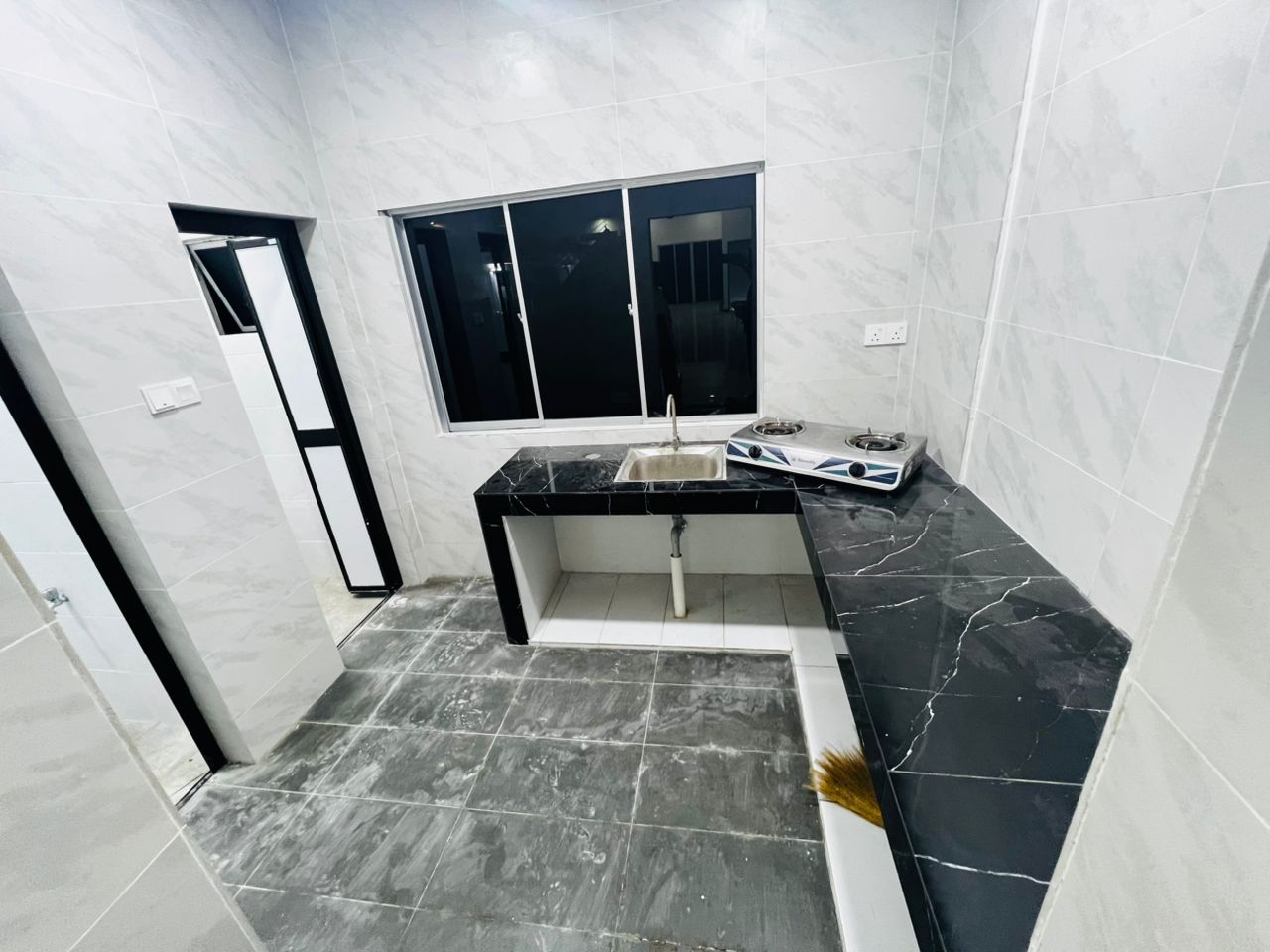 TO LET Jalan Welman SHOPLOT Pusat Bandar Rawang - photo 3