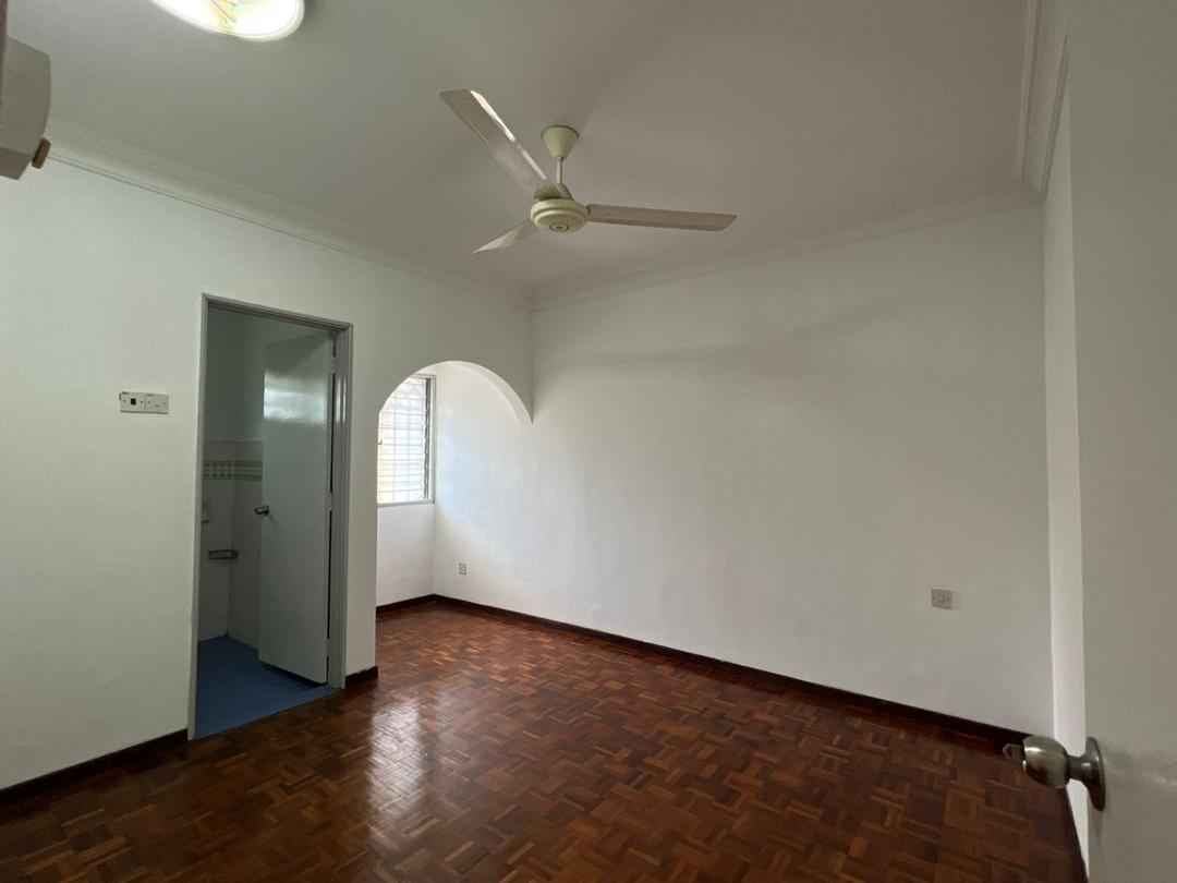 Double Storey Bandar Country Homes Desa 12 RAWANG - photo 8