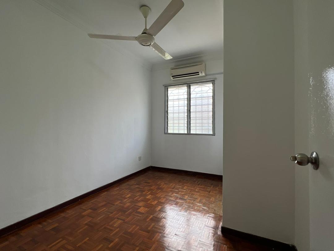 Double Storey Bandar Country Homes Desa 12 RAWANG - photo 9