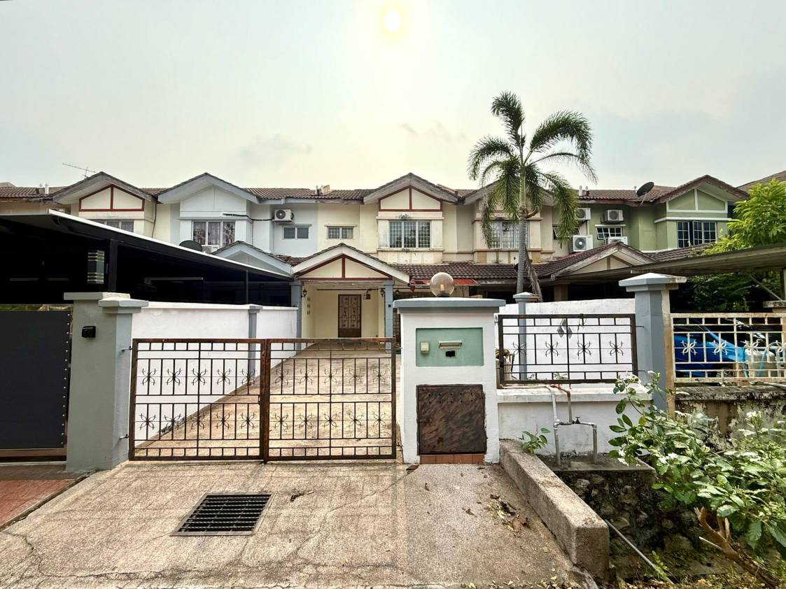 Double Storey Terrace Jalan Chengal Saujana Utama2