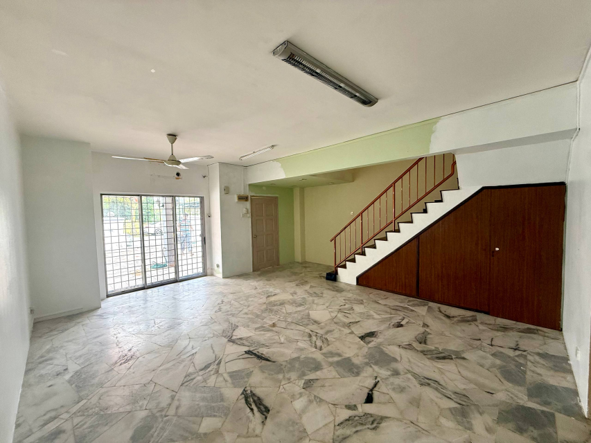 Double Storey Terrace Jalan Chengal Saujana Utama2 - photo 3
