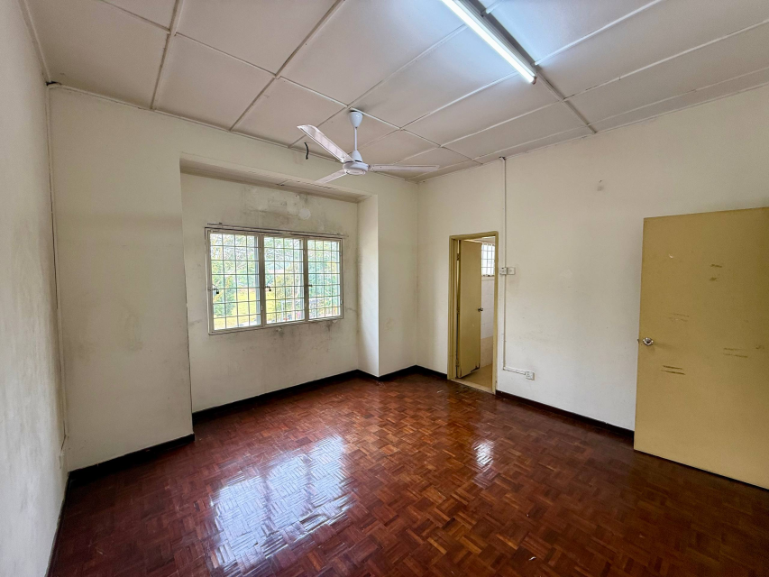 Double Storey Terrace Jalan Chengal Saujana Utama2 - photo 5