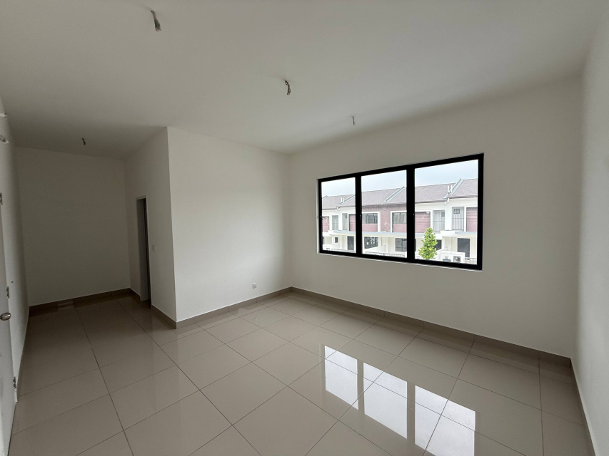 End Lot Double Storey linked house M Panora Rawang - photo 5