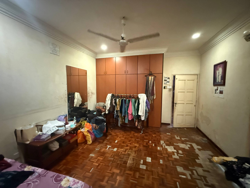 Double Storey Jalan Dagang Ampang Freehold - photo 3