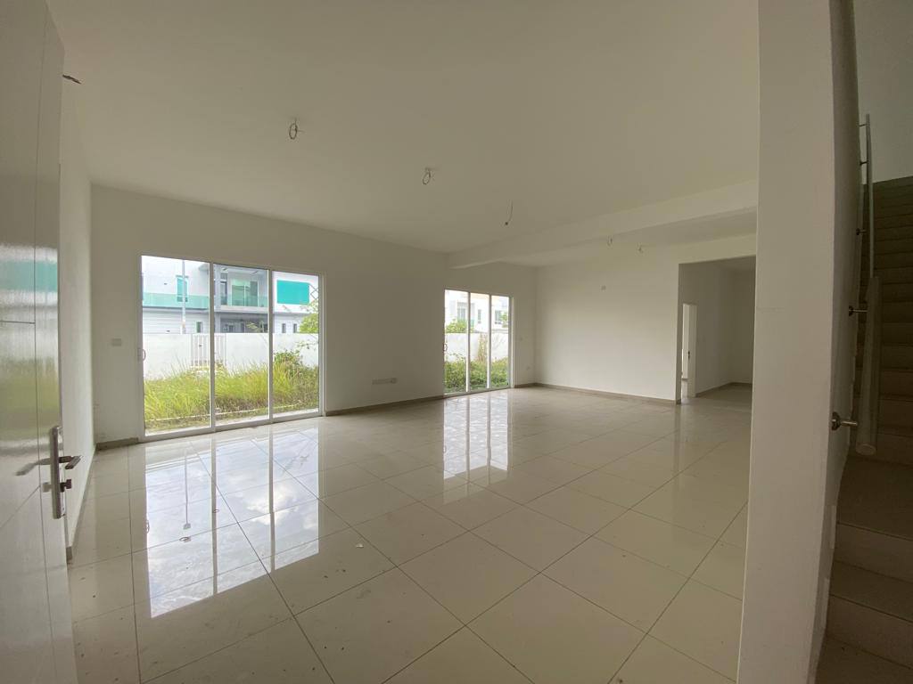 Double Storey Terrace Suriaman 2 VEONNA - photo 2