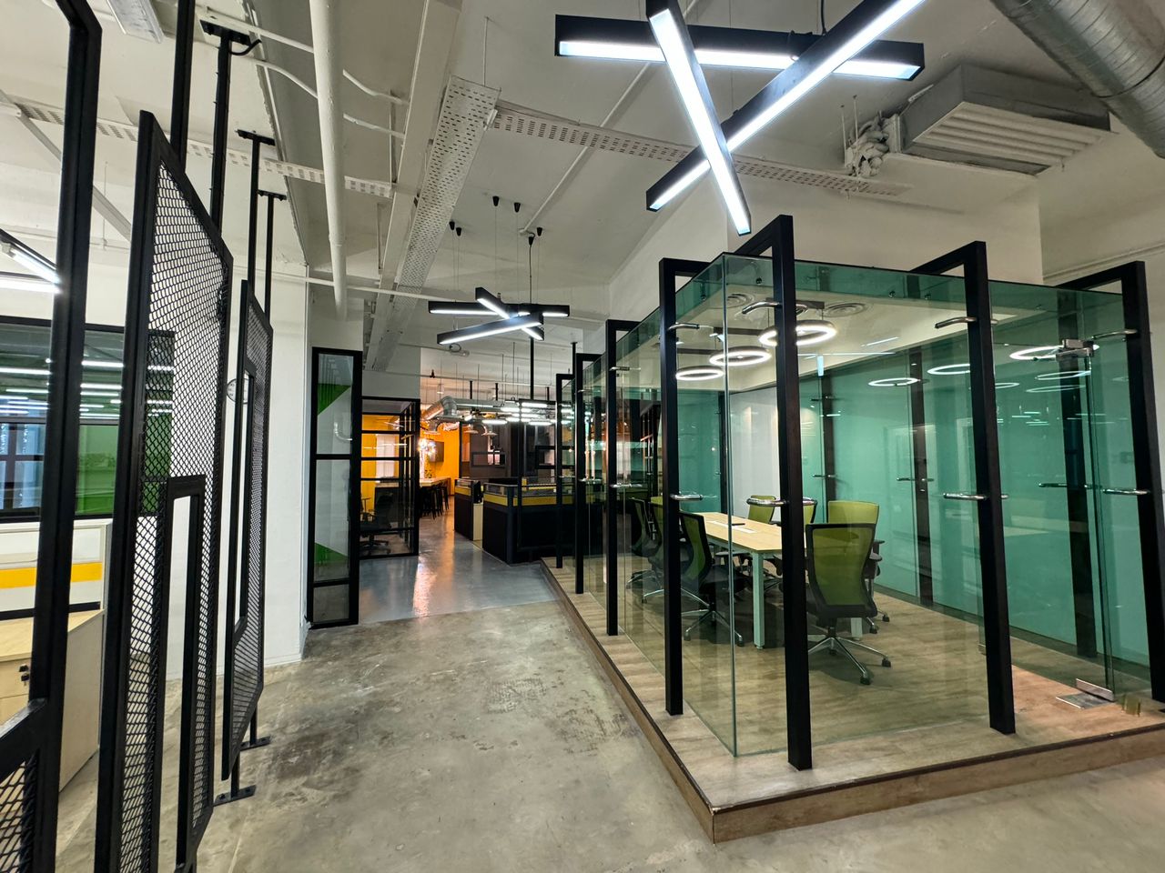 Fully Furnished Office Modern Concept PJS 13 - photo 3