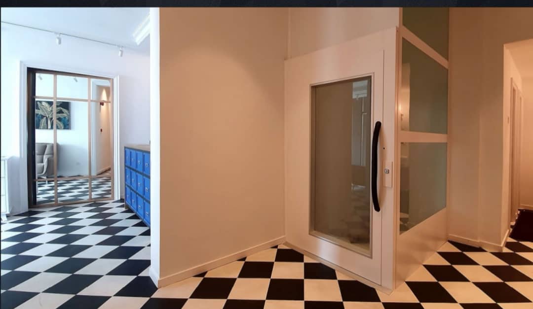 3 Storey Commercial building - photo 2