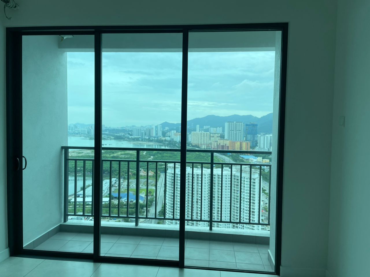 3 residence - photo 2
