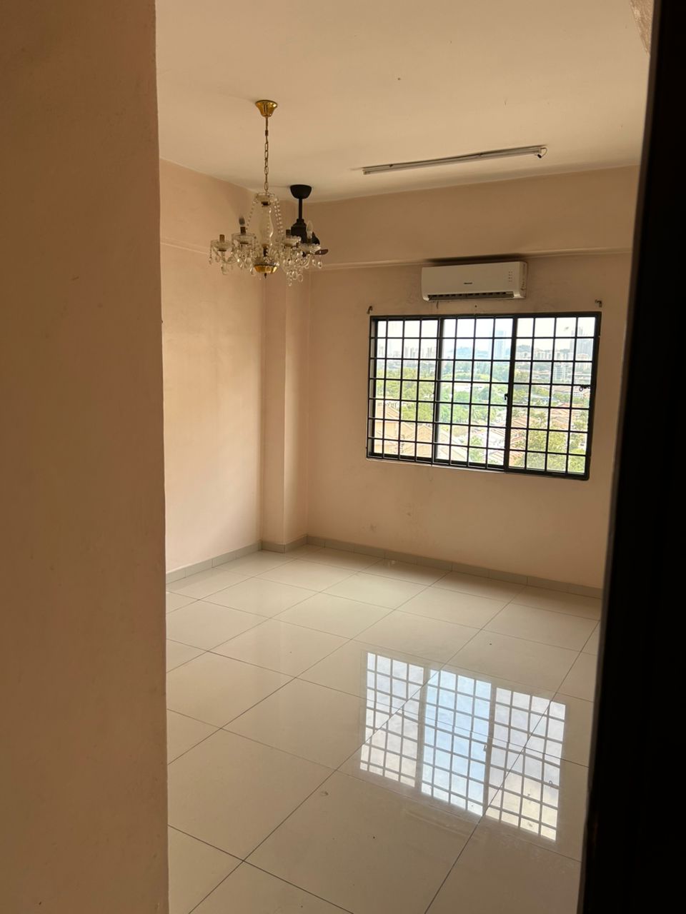 Prima Saujana Apartment Wangsa Permai Aman Puri KI - photo 2