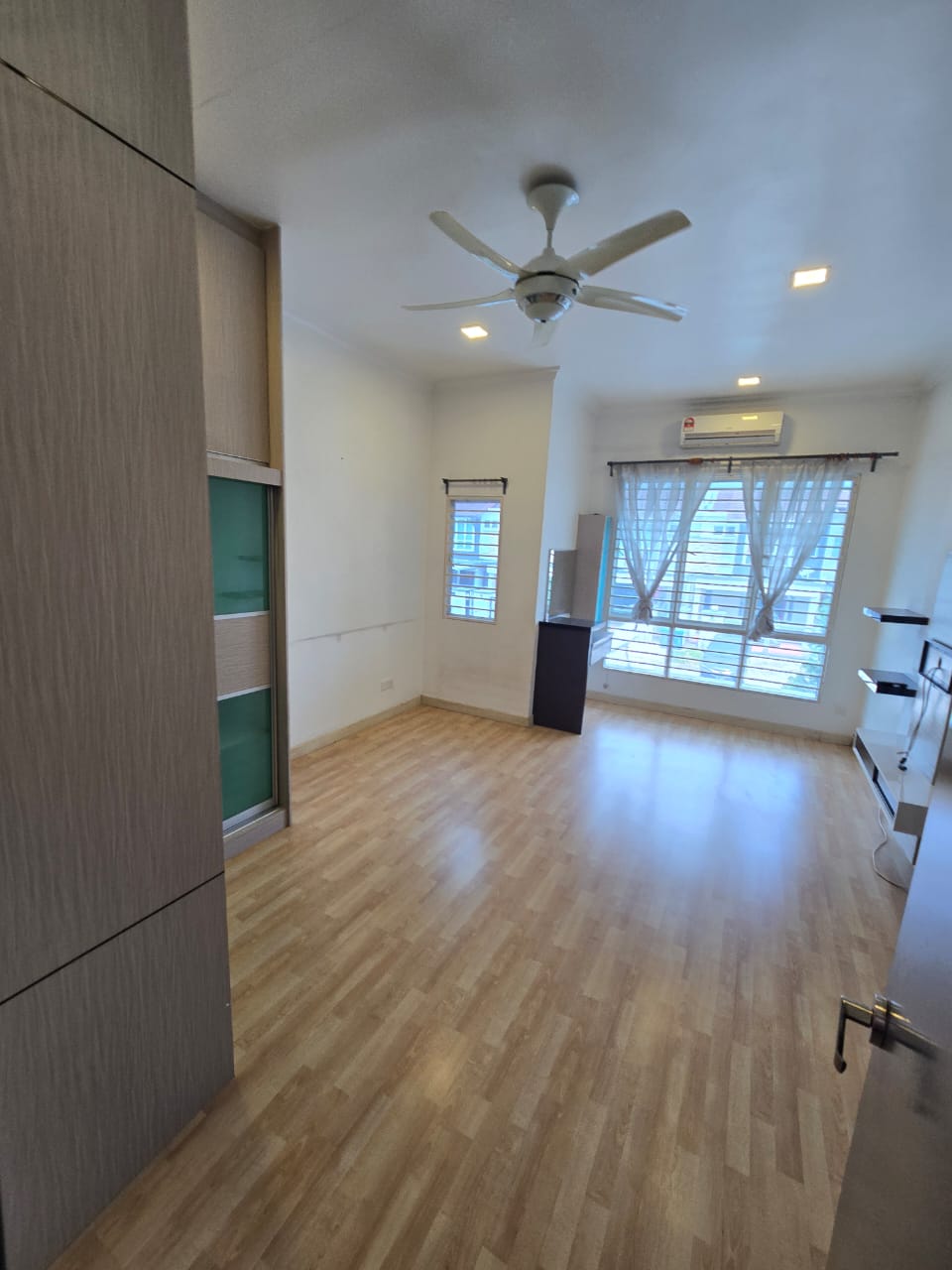 Jalan Setia Perdana U13 27K, Setia Alam shah alam - photo 11