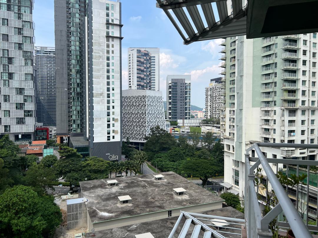 Metropolitan Square - photo 2