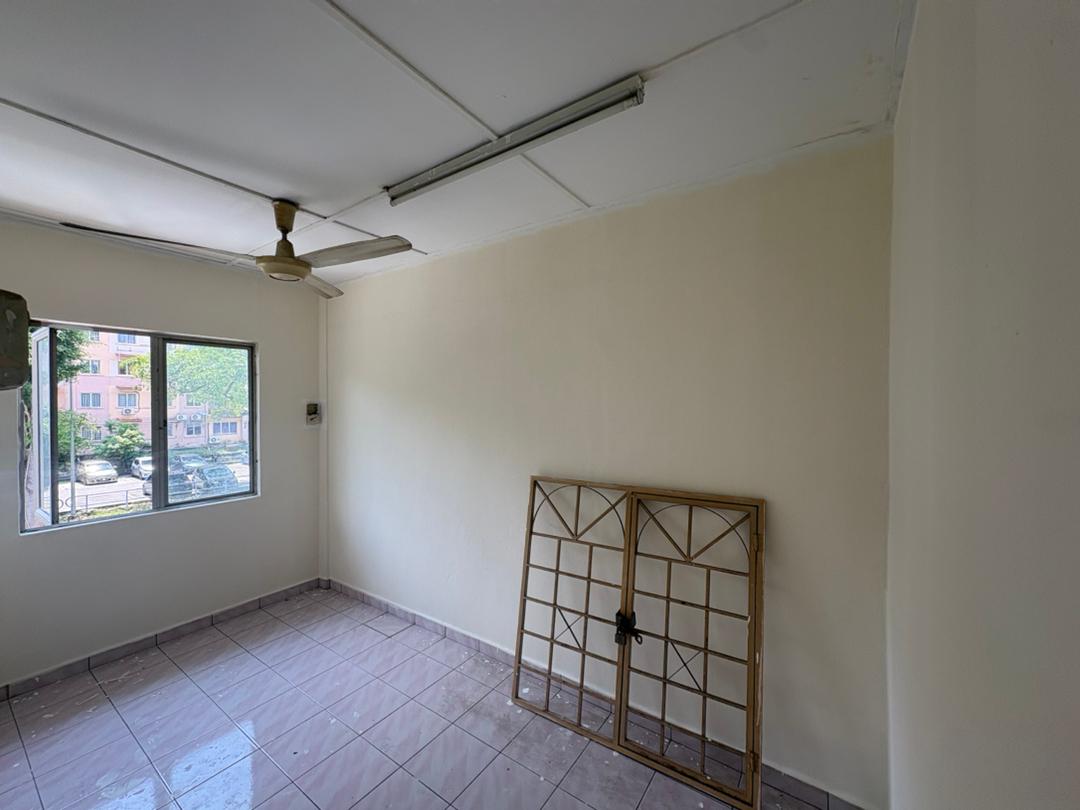 Saujana Apartment Damansara Damai Ground Fully Fur - photo 5