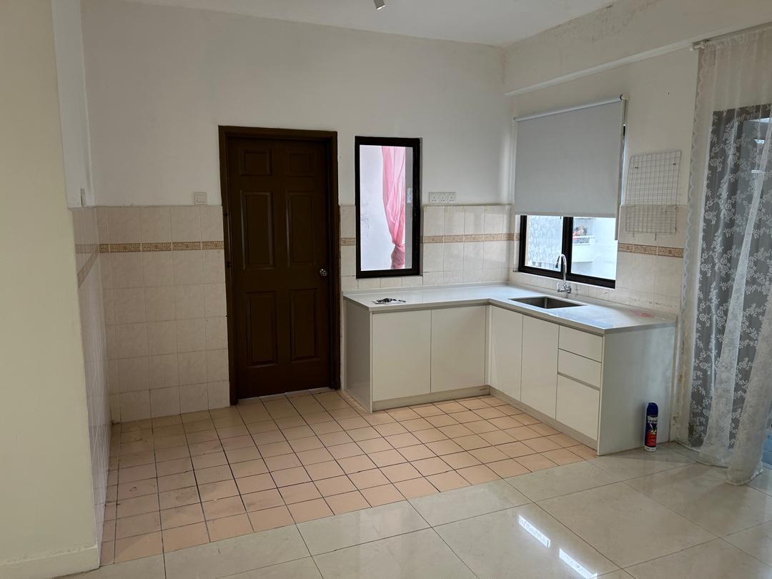 Pelangi Astana Bandar Utama Kota Damansara Block - photo 4