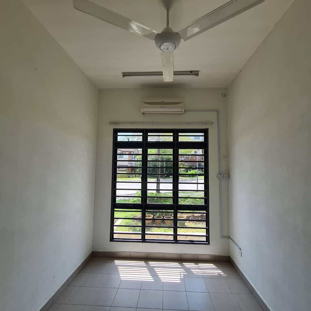 2 Storey EndLot Palma Residence Presint 11 - photo 10