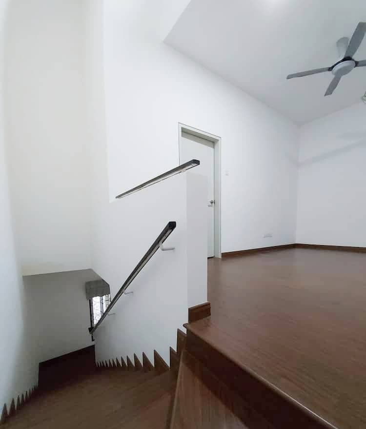 2 Storey Intermediate Terrace The Pines Presint 11 - photo 3