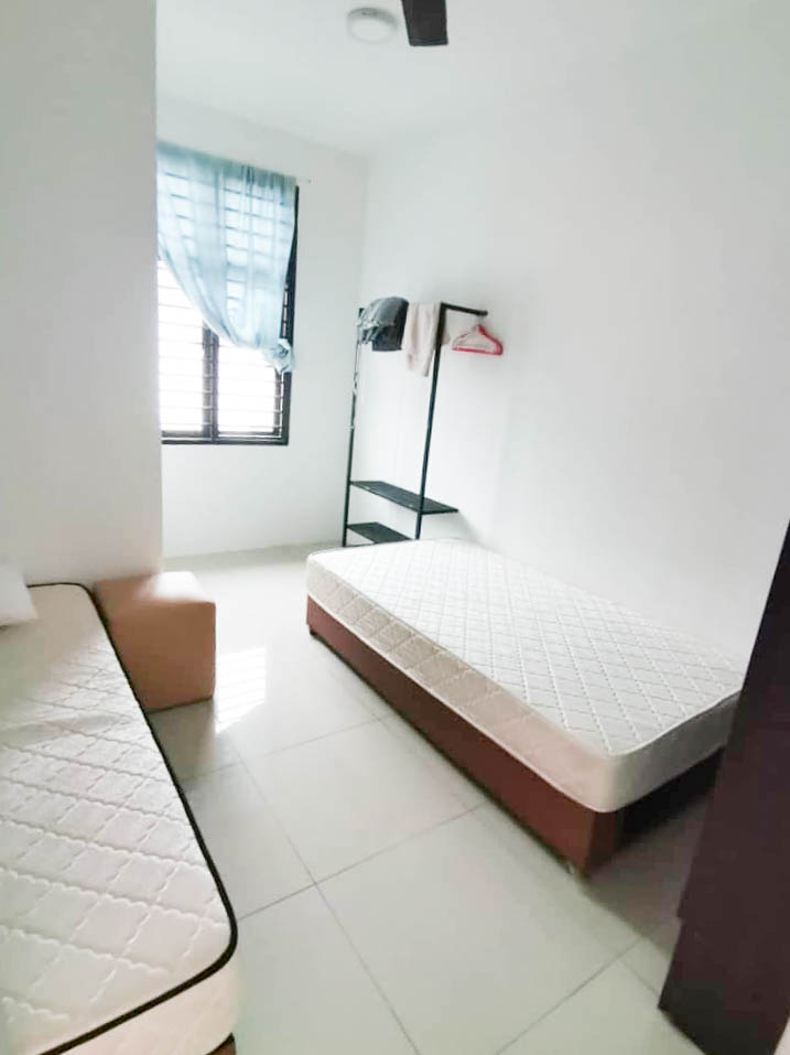 2 Storey Terrace Taman Saujana KLIA, Sepang - photo 4