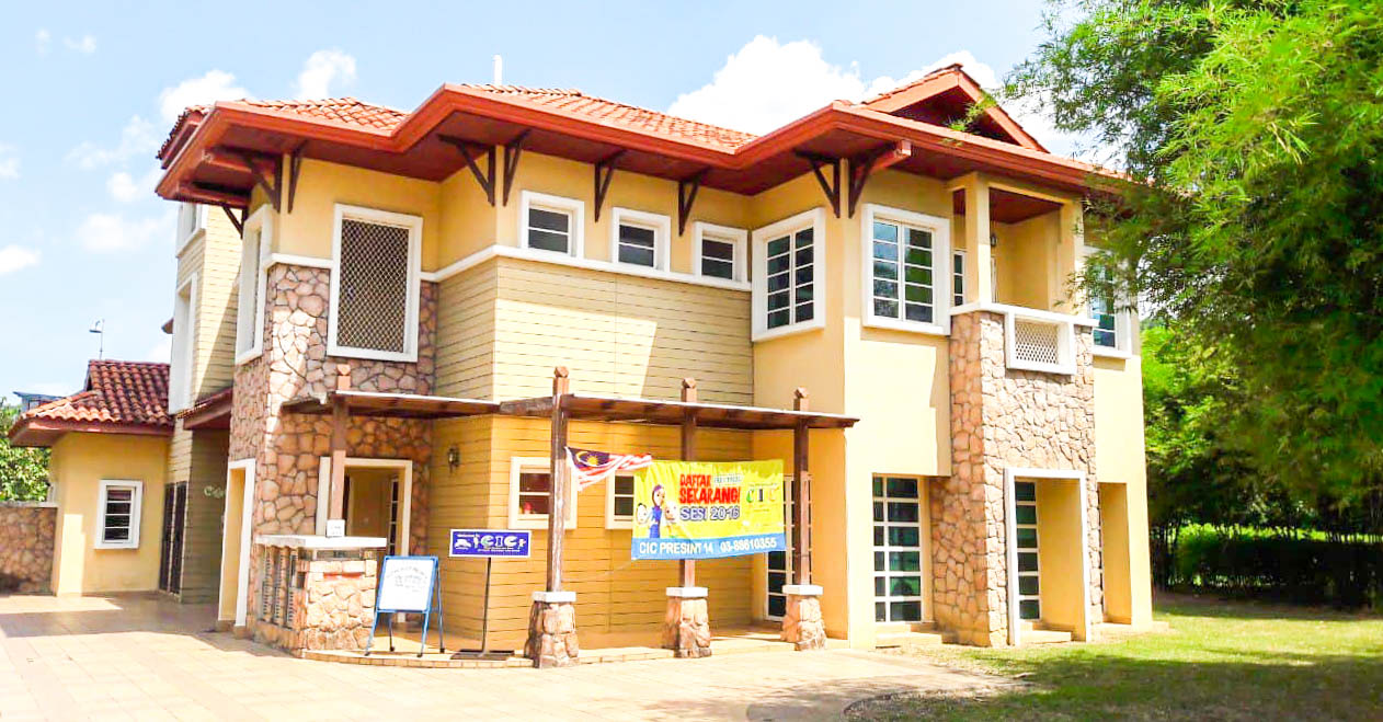 Exclusive 12000 sqft Corner Unit Bungalow P14