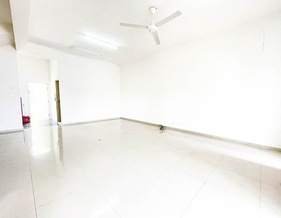 2 Storey Terrace, Jalan SP3, Bandar Saujana Putra - photo 3