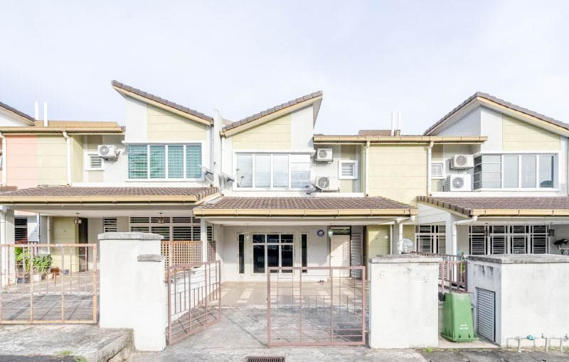 Freehold 2 Storey Terrace Bandar Seri Putra, Bangi - photo 2