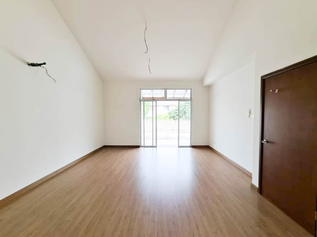 2 Half Storey Terrace Desiran Bayu Precint 16 - photo 13