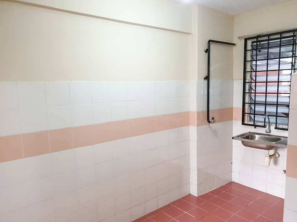 Apartment Putra Damai, Presint 11, Putrajaya - photo 4
