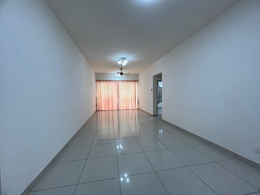 Gardens Ville at Sungai ara 1115sf - photo 1