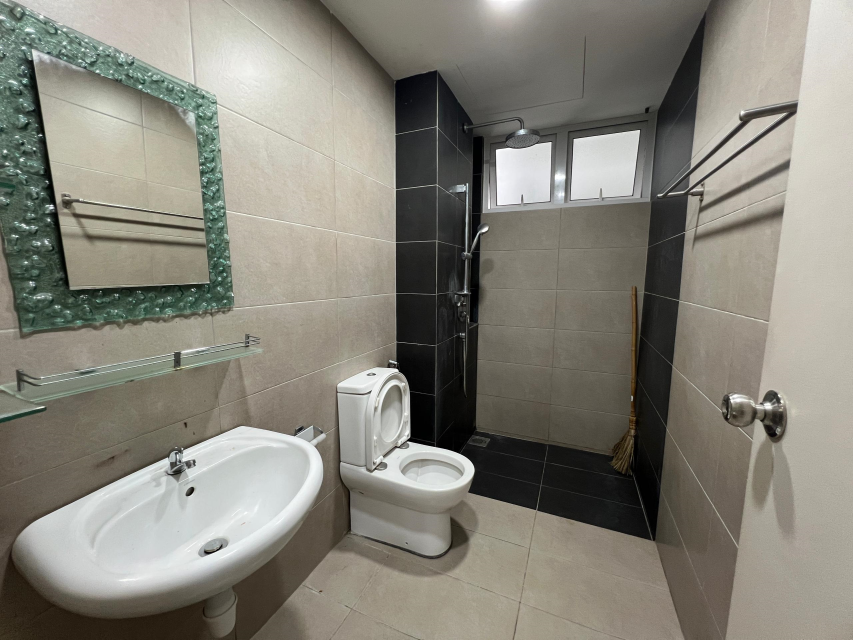 Gardens Ville at Sungai ara 1115sf - photo 3