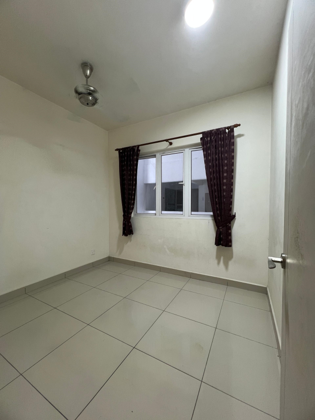 Gardens Ville at Sungai ara 1115sf - photo 4