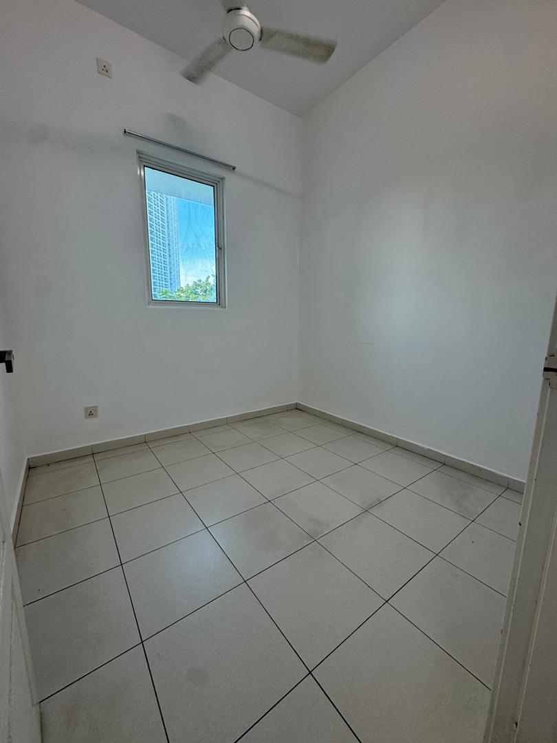 Fiera Vista at Sungai Ara 1400sf - photo 8