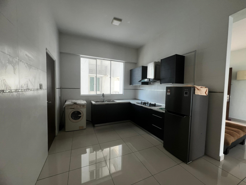 D Zone Condominium at Teluk Kumbar - photo 2