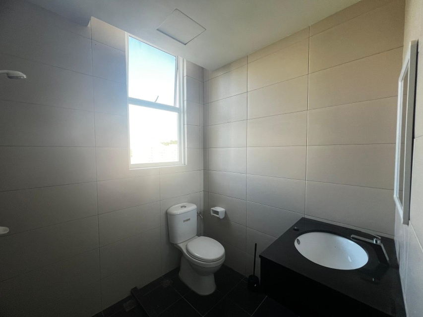 D Zone Condominium at Teluk Kumbar - photo 6