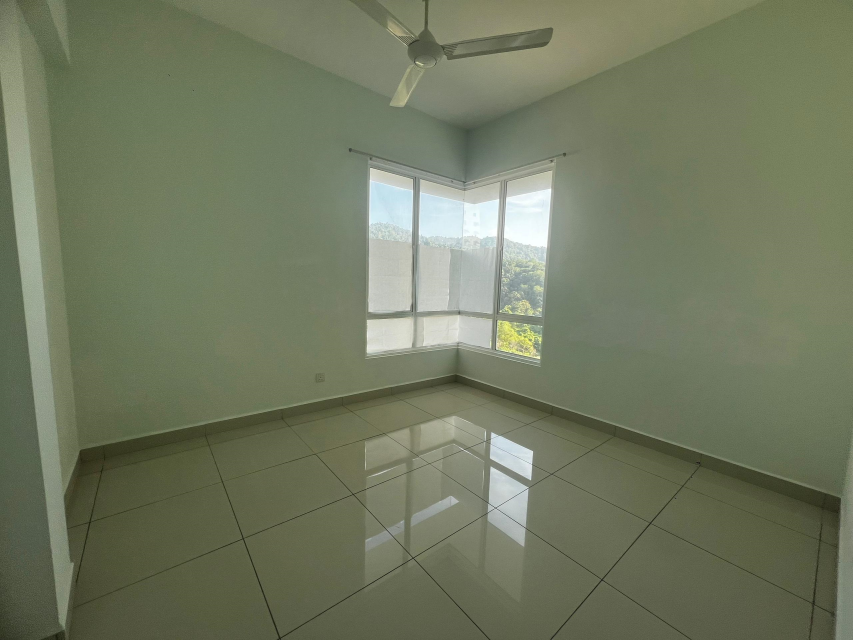 D Zone Condominium at Teluk Kumbar - photo 8