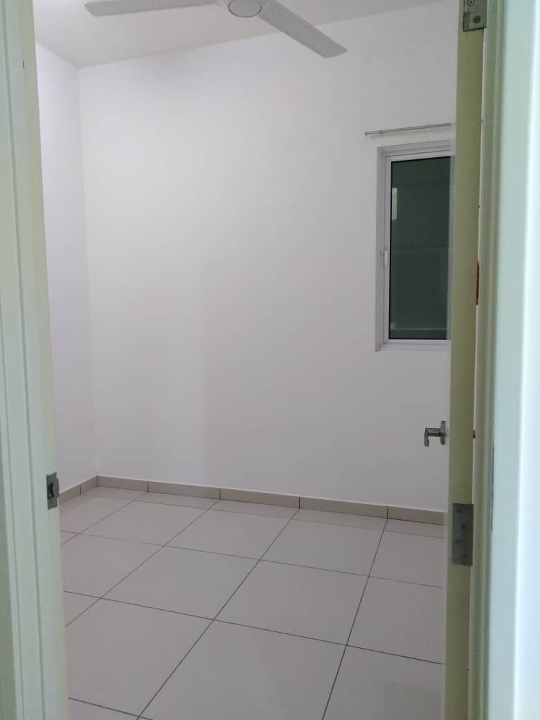 Imperial Residences at Sungai Ara Few unit on hand - photo 5