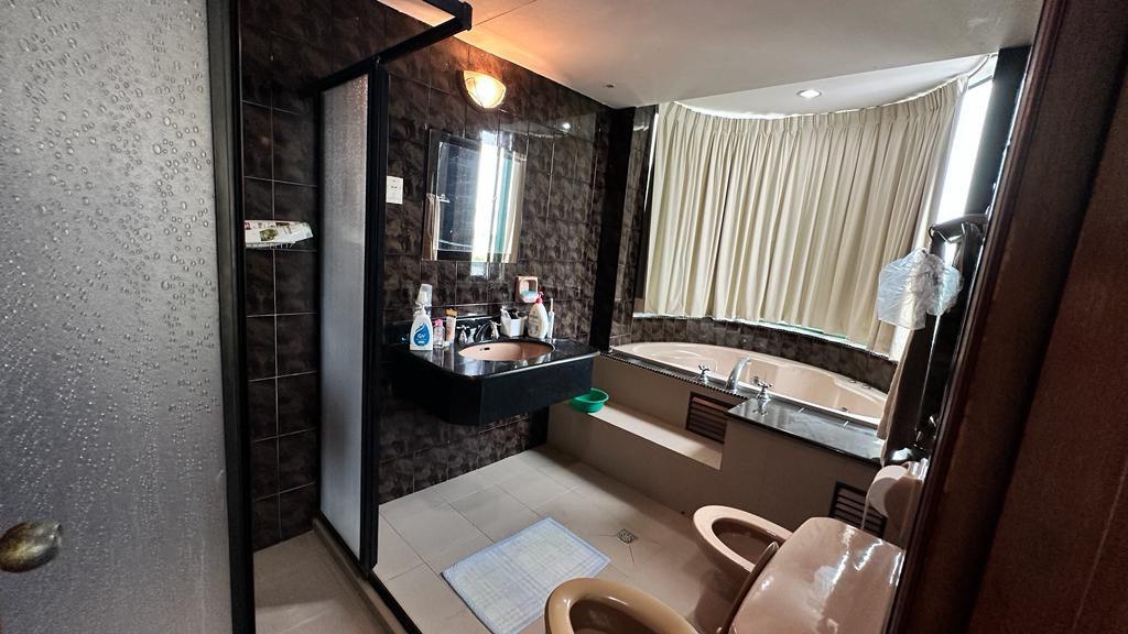 Silverton Condominium - photo 2