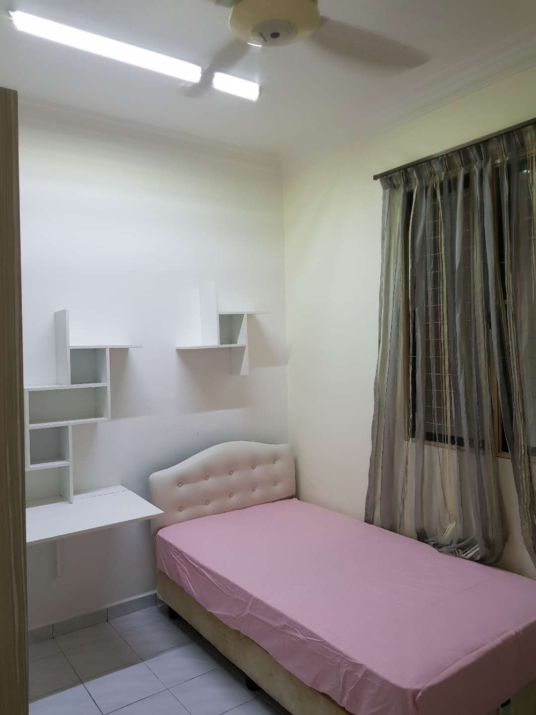 Villa Batu Bukit at Tanjung Tokong 1000sf Few unit - photo 2