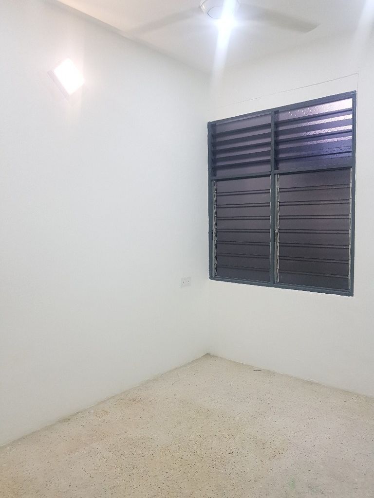 Single Storey Terrace at Lengkok Nipah Sungai Dua - photo 5