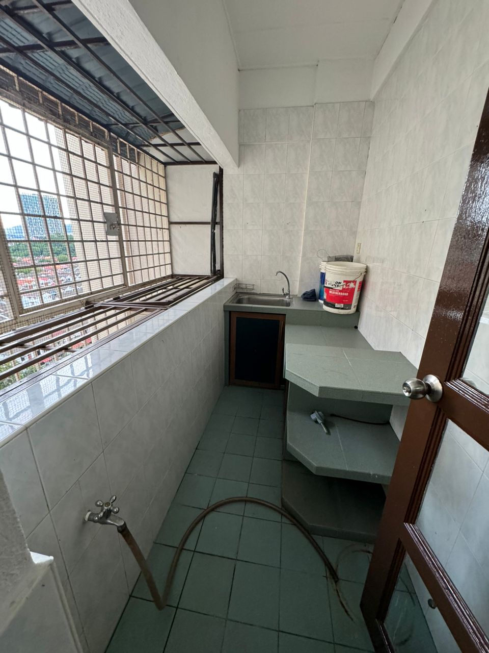 Lavinia Apartments at Sungai Nibong Duplex 2200sf - photo 11