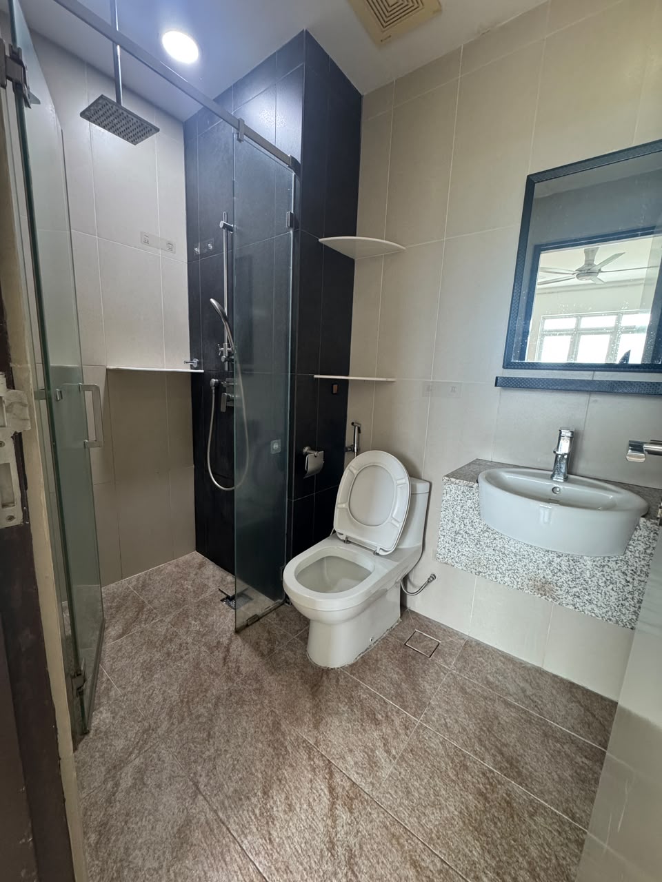 Vertiq at Gelugor Near Tesco Highway 1055sf - photo 5