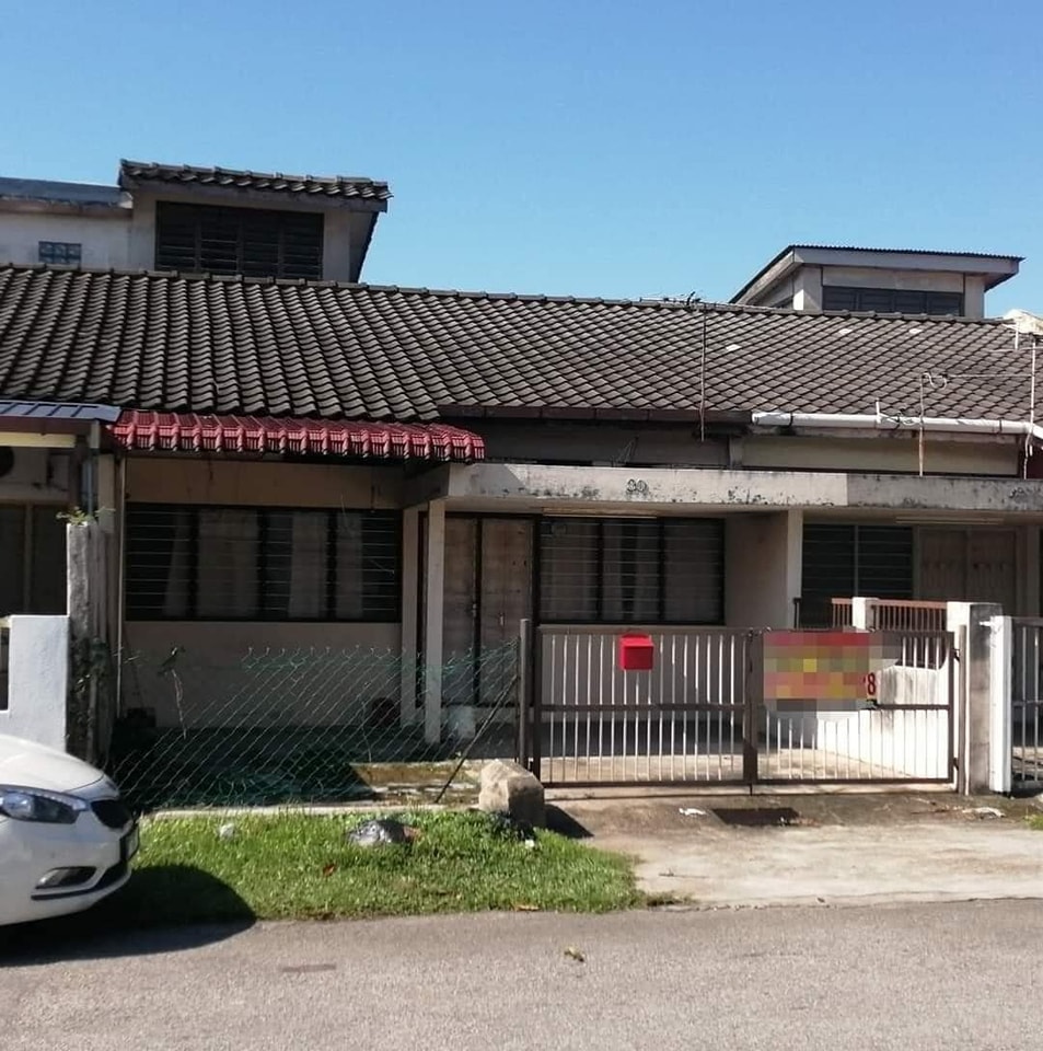 Big Single Storey Te ...