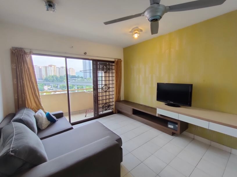 Palm Spring Condo Renovated Kota Damansara PJ MRT - photo 2