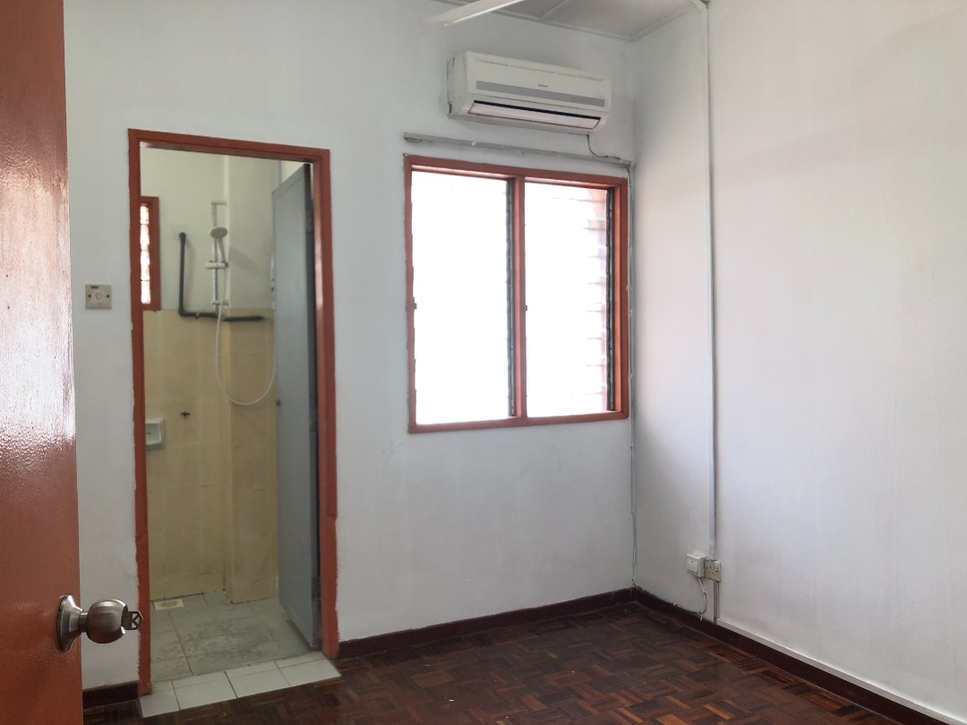 Puchong Taman Wawasan 2 Double Storey House - photo 3