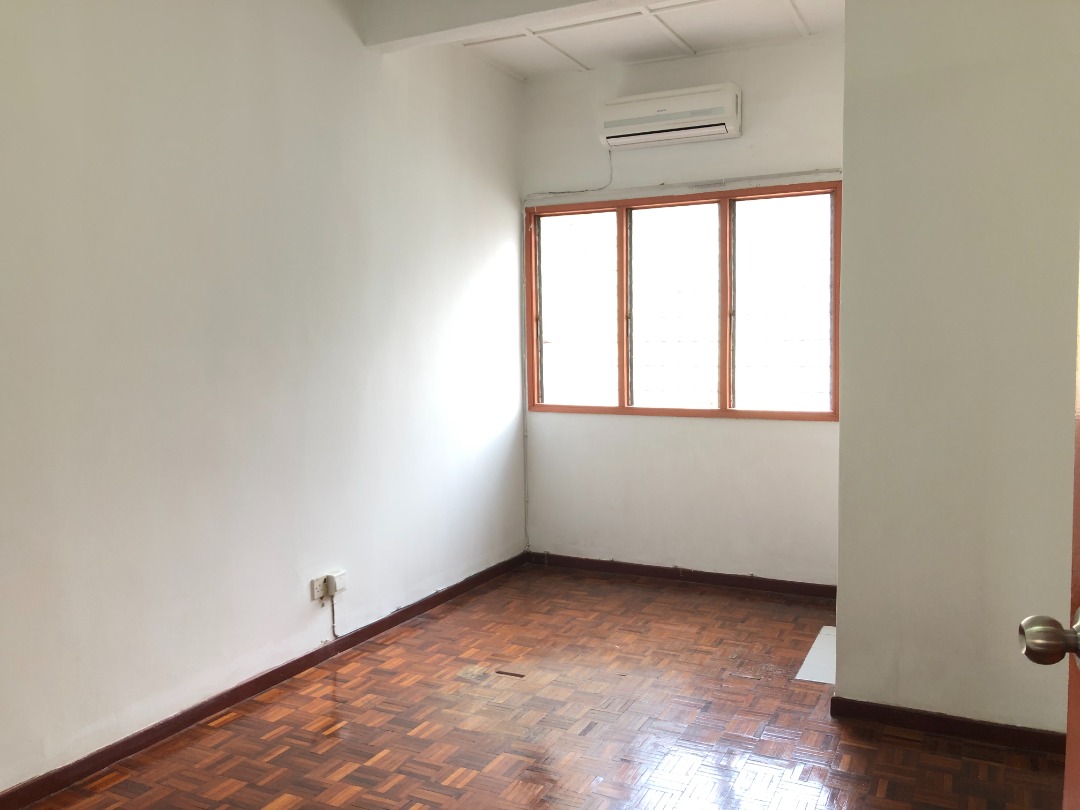 Puchong Taman Wawasan 2 Double Storey House - photo 5
