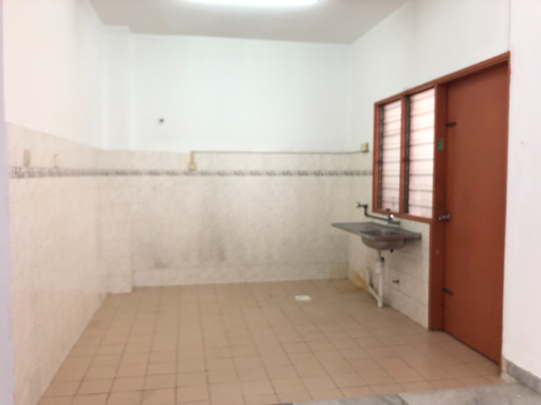 Puchong Taman Wawasan 2 Double Storey House - photo 6